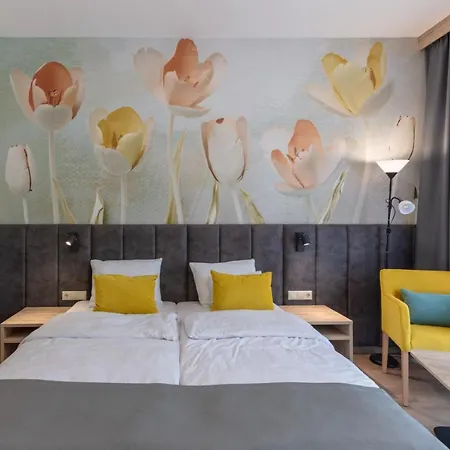 Szepia Bio And Art Hotel 4*
