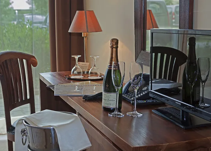 Szepia Bio And Art 4*